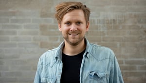 Allan_author_picture_header