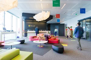 Header_Microsoft_visitor-management-reception