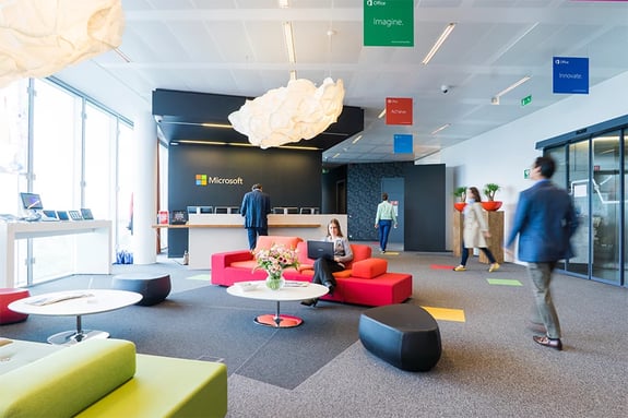 Header_Microsoft_visitor-management-reception